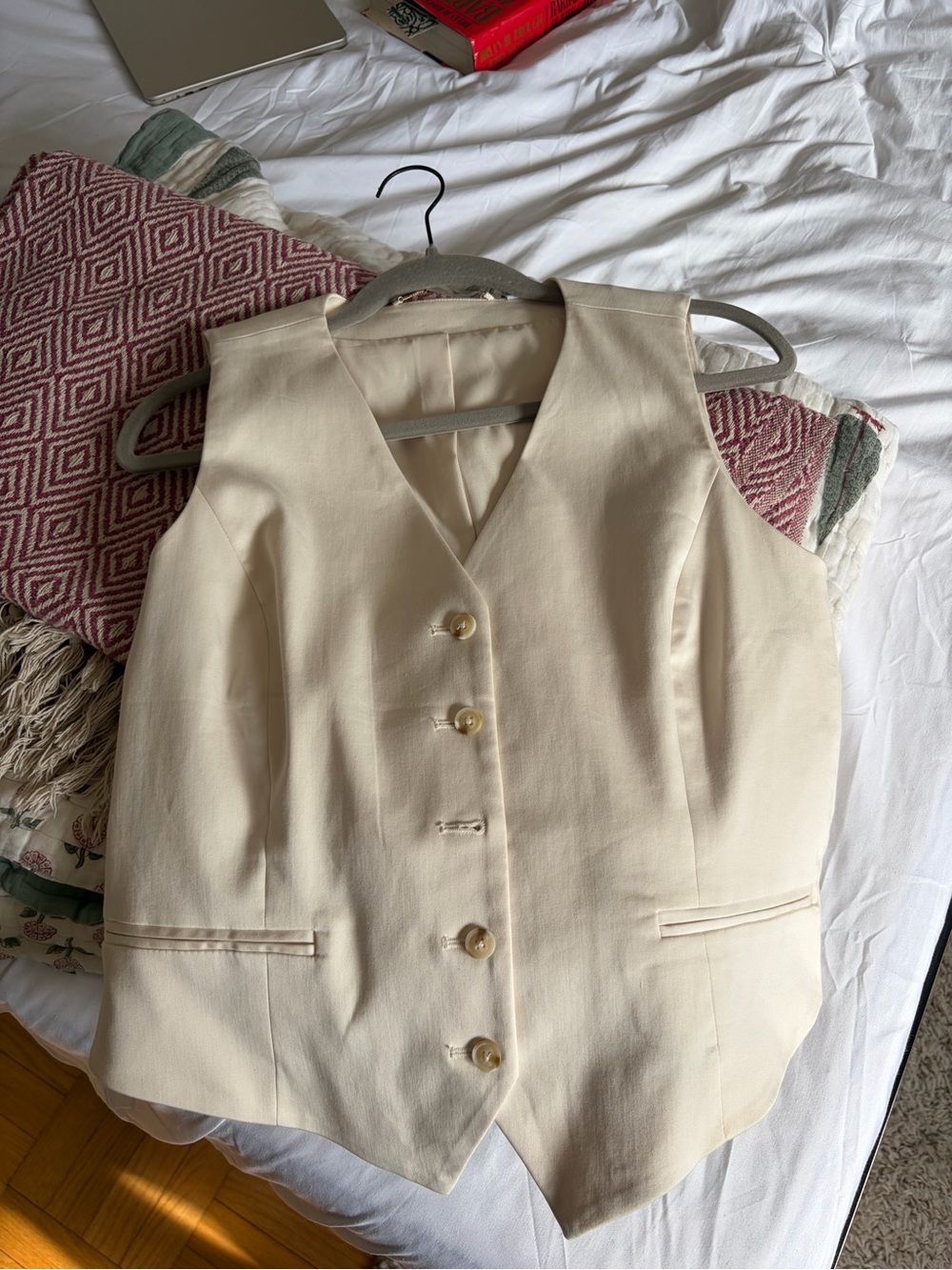 Chico's Cream Sleeveless Button Vest